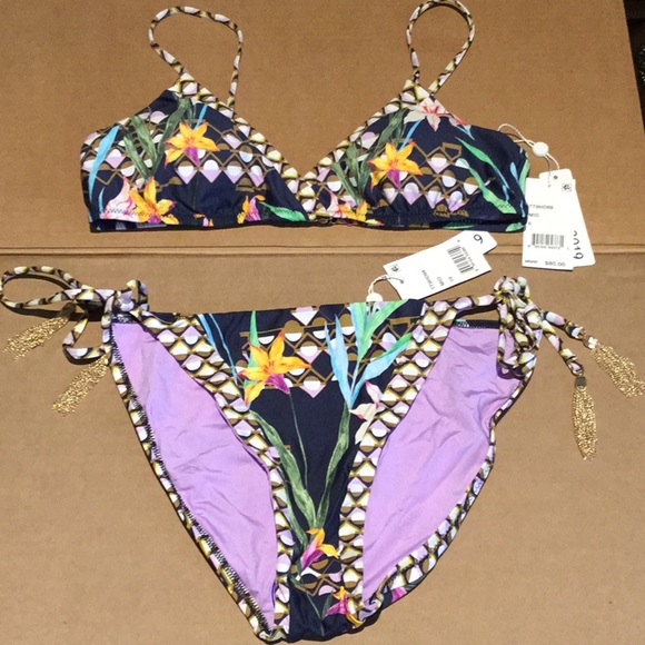 NWT $160 TRINA TURK US 8 bikini top - Picture 7 of 8
